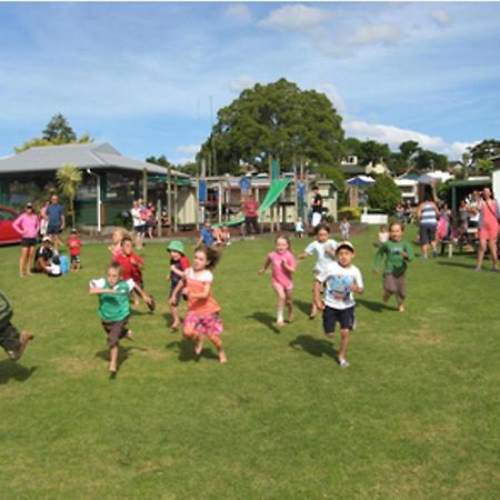 Omokoroa Kiwi Holiday Park Tauranga Buitenkant foto