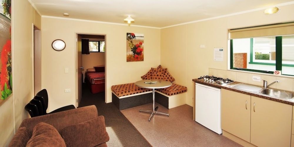 Omokoroa Kiwi Holiday Park Tauranga Buitenkant foto